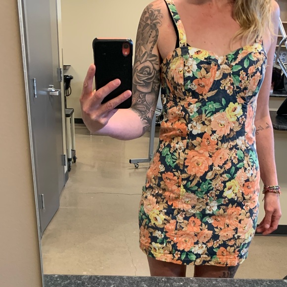 🐝Mink pink floral Jean dress - Picture 3 of 3